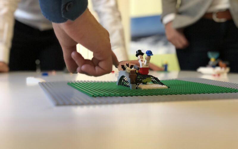 Reduziert auf Wesentliches - Jens Dröge LEGO Serious Play Ausbildung
